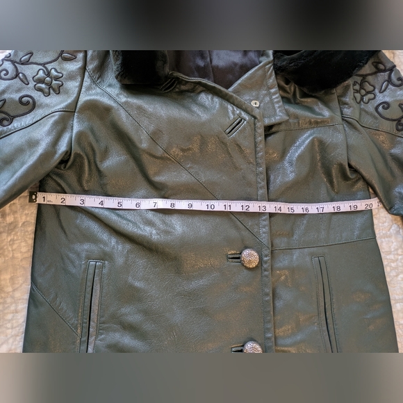 The Coat Company Vintage Green Leather Coat With Floral Embroidery - Picture 11 of 14